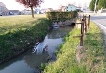 L’inciviltà trasforma i canali dell’Oltrepò in discariche
