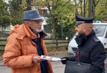 Prevenzione truffe, i carabinieri di Castel d’Ario incontrano i cittadini al mercato