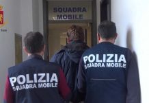 Blitz anti-droga della Squadra Mobile di Crotone: un arresto a Mantova