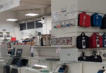 Vetrina sfondata e ladri in azione: svaligiato il Trony di Asola