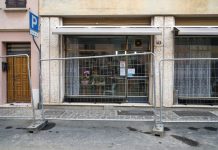 Cantiere peggio del Covid: in ginocchio le attività di via Nazario Sauro