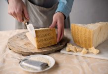 Parmigiano Reggiano torna a Taste con un focus sulle lunghe stagionature