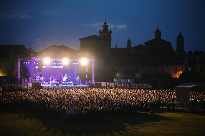 ALT_9400_2990747 ALT_9400_2990747