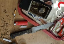 I carabinieri gli hanno trovato in casa 2,5kg di hashish e 650g di maria, 48enne in manette