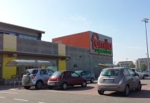 Ladri col trucco della monetina al Famila, di vestiti al Gigante e c’è pure chi ruba un pacchetto di sigarette