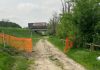 Vandali al cantiere della ferrovia a Bozzolo, divelta la recinzione