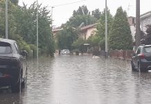 Ostiglia e Revere ancora una volta sott’acqua, strade e scantinati allagati. Scesa anche la grandine
