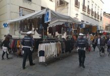 Venditori ambulanti abusivi: multe e merce sequestrata