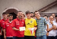 Calcio serie B – L’abbraccio di Dorsino ai ragazzi di Possanzini