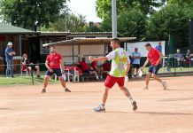 Tamburello serie A m – Il Castiglione lascia un punto per strada e Solferino vede lo scudetto vicino Ioris (Solfe) esulta davanti a Lorenzin e