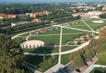 Bimbo investito da monopattino nel parco del Te