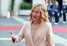 Ucraina, Meloni al forum di Cernobbio incontra Zelensky “è andata bene”