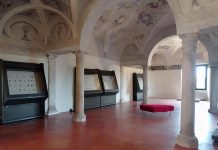 Apre la mostra “Nell’oro impressa”