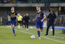 Il Verona ribalta il Venezia e vince il derby 2-1