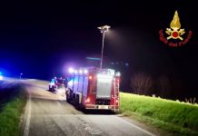 Si cerca un’autovettura finita nel Po