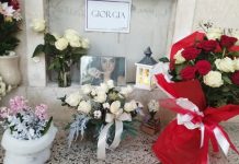 Ancora furti sulle tombe, i cittadini chiedono le telecamere