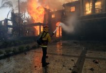 Salgono a 24 i morti a Los Angeles, preoccupano le condizioni meteo