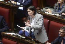 Almasri, Schlein “Meloni non si nasconda dietro i suoi ministri”