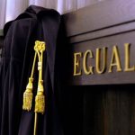 Anni di abusi al figlio piccolo, padre sul banco degli imputati Anni di abusi al figlio piccolo, padre sul banco degli imputati