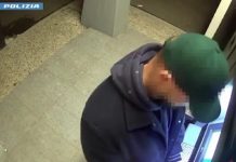 Lo specialista dei bancomat arrestato allo sportello, ha colpito anche a Mantova