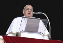 Papa, crisi respiratoria e applicazione dell’ossigeno