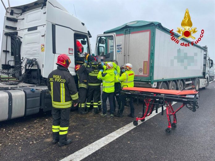 -5906664919720379631_121