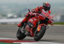 Marc Marquez vince anche la sprint in Qatar, male Bagnaia