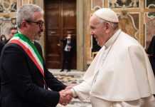 Palazzi ricorda il messaggio di Papa Francesco: “Unificante e inclusivo, ha abbattuto i muri”