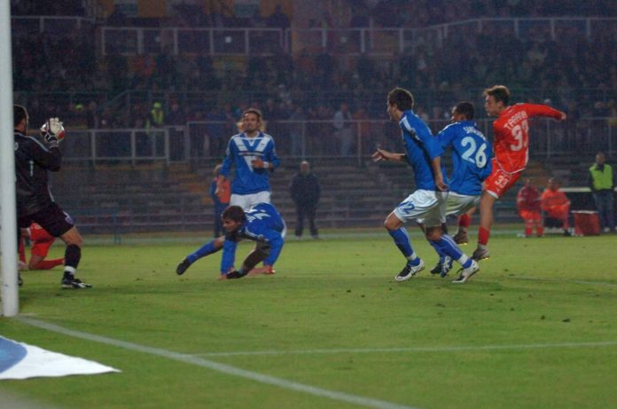 Il gol di Tarana in Brescia-Mantova 0-3 del 2007