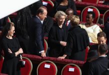 Von Der Leyen “Dare forma al profondo messaggio di pace del Papa”