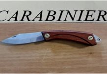 In giro con un coltello a serramanico: doppia denuncia per un tunisino clandestino