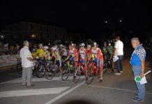 Ciclismo – Riflettori a Casaloldo sulla prima notturna per Giovanissimi e Allievi Il via degli allievi_3581032