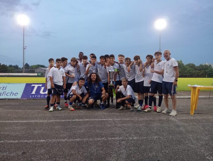 b1b3a8a8-17f8-4578-a501-e7299837bbe8_3569907