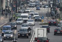 A giugno il mercato dell’auto in calo del 17,4% su base annua