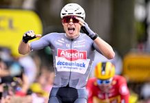 Philipsen vince la prima tappa del Tour, Ganna ritirato