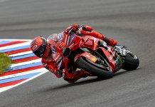 Marc Marquez vince la sprint di Brno, Bastianini sul podio