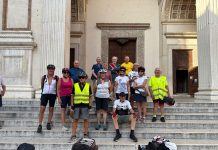 Da Calalzo a Mantova, 400 chilometri per fede: in bici lungo la Ciclovia di Sant’Andrea