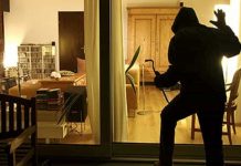 Coniugi narcotizzati e derubati in casa. I ladri portano via soldi e monili in oro