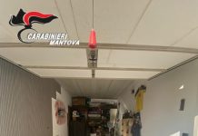 Acconciature in garage: scoperto un barbiere abusivo a San Giorgio