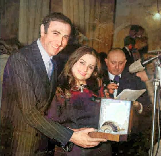 Asola, Pippo Baudo mentre consegna il premio 'Ercole d'Oro' del 1969_3660846