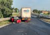 Con l’auto contro un camion, gravissimo 23enne mantovano