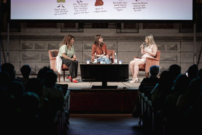 VESTITE PER LA RIVOLUZIONE_M.TERRUSI_J.GUERRA_O.CAMPOFREDA_3685188