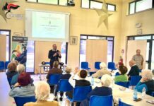 Attenti ai falsi carabinieri! Quelli veri incontrano gli anziani per spiegare pericoli e meccanismi delle truffe