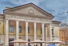 Urla e spintoni ai clienti del “Carrefour”: il Questore ha emesso 4 divieti di accesso alle aree tra le piazze 80° Fanteria e Cavallotti