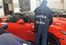Scoperta maxi frode su importazione auto, anche Ferrari e Porsche