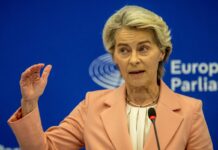 7 ottobre, von der Leyen “Lavoriamo instancabilmente per la pace”