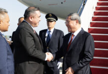 Cina: premier Li in Malesia per incontri leader su cooperazione Asia orientale