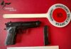 Va ai giardini di Porto Mantovano con una pistola giocattolo senza tappo rosso: 19enne denunciato dai Carabinieri