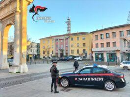 Ubriaco si presenta in caserma a Viadana e aggredisce i Carabinieri: arrestato 46enne