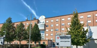 Ubriaco, prende a calci gli infermieri del Pronto Soccorso del Poma